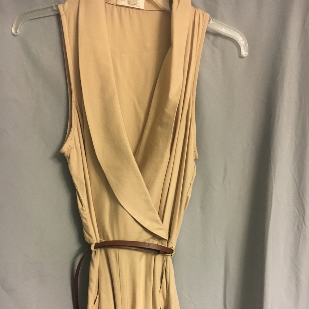 Nude roper